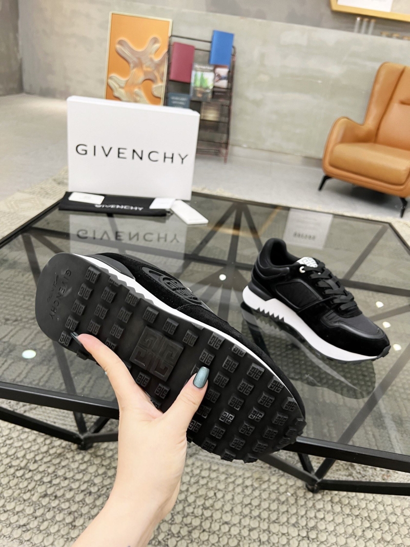 Givenchy Sneakers